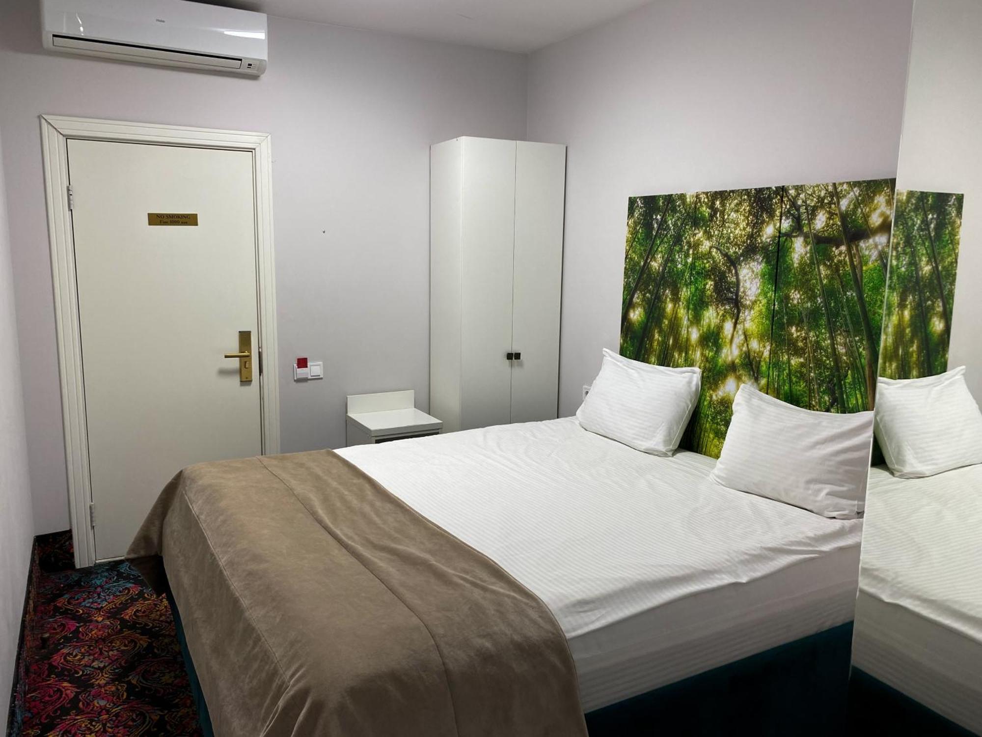 De Paris Hotel Kiev Værelse billede